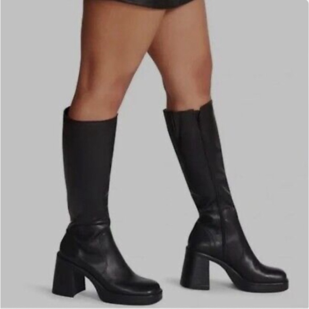 Elegant Black Knee-High Boots
